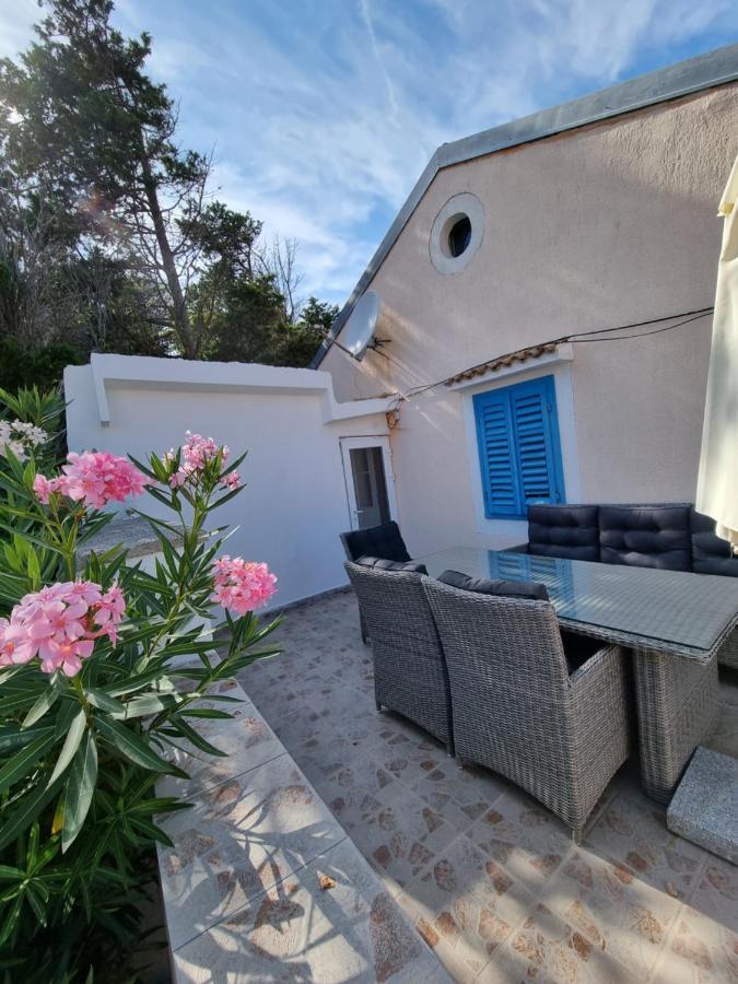 Narcis Central Apartment With Sea & City Views Veli Losinj Exterior photo