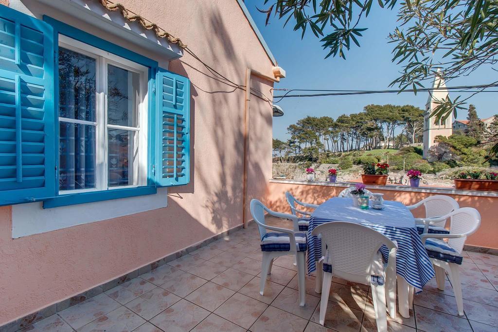 Narcis Central Apartment With Sea & City Views Veli Losinj Exterior photo
